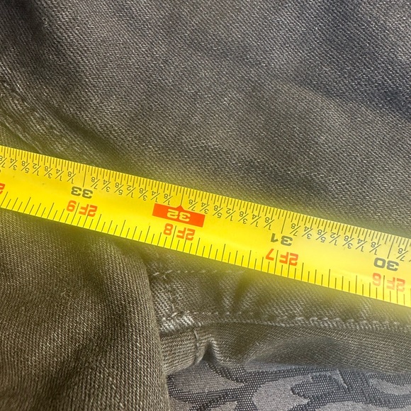 True Religion GENO Relaxed Slim size 34
Inseam 32” - Picture 8 of 8